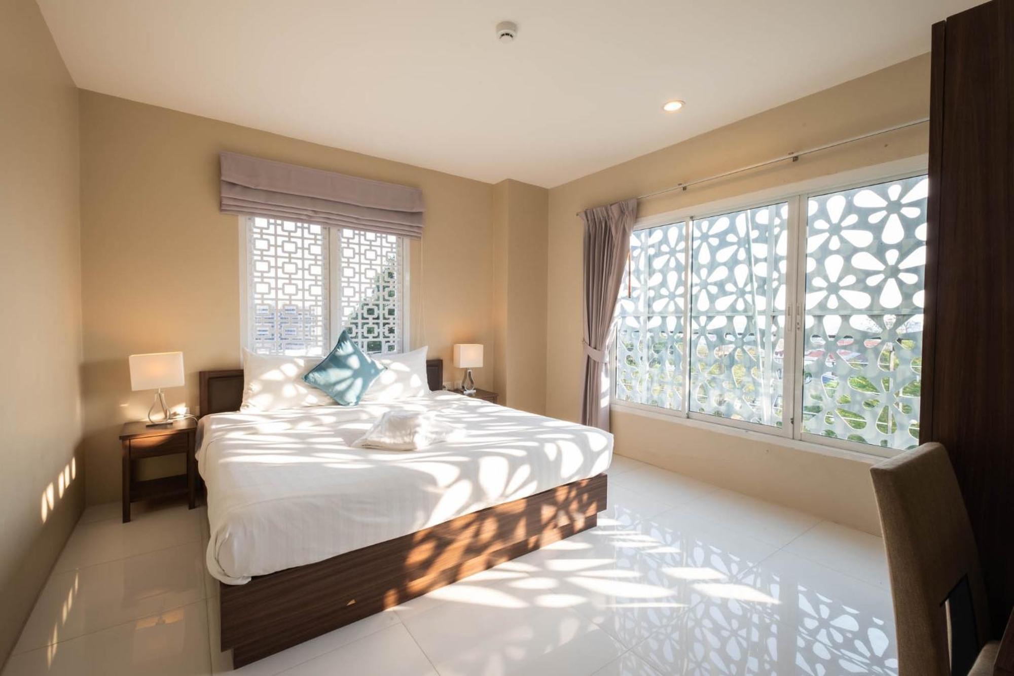 Khao Rang Place Phuket Exterior foto