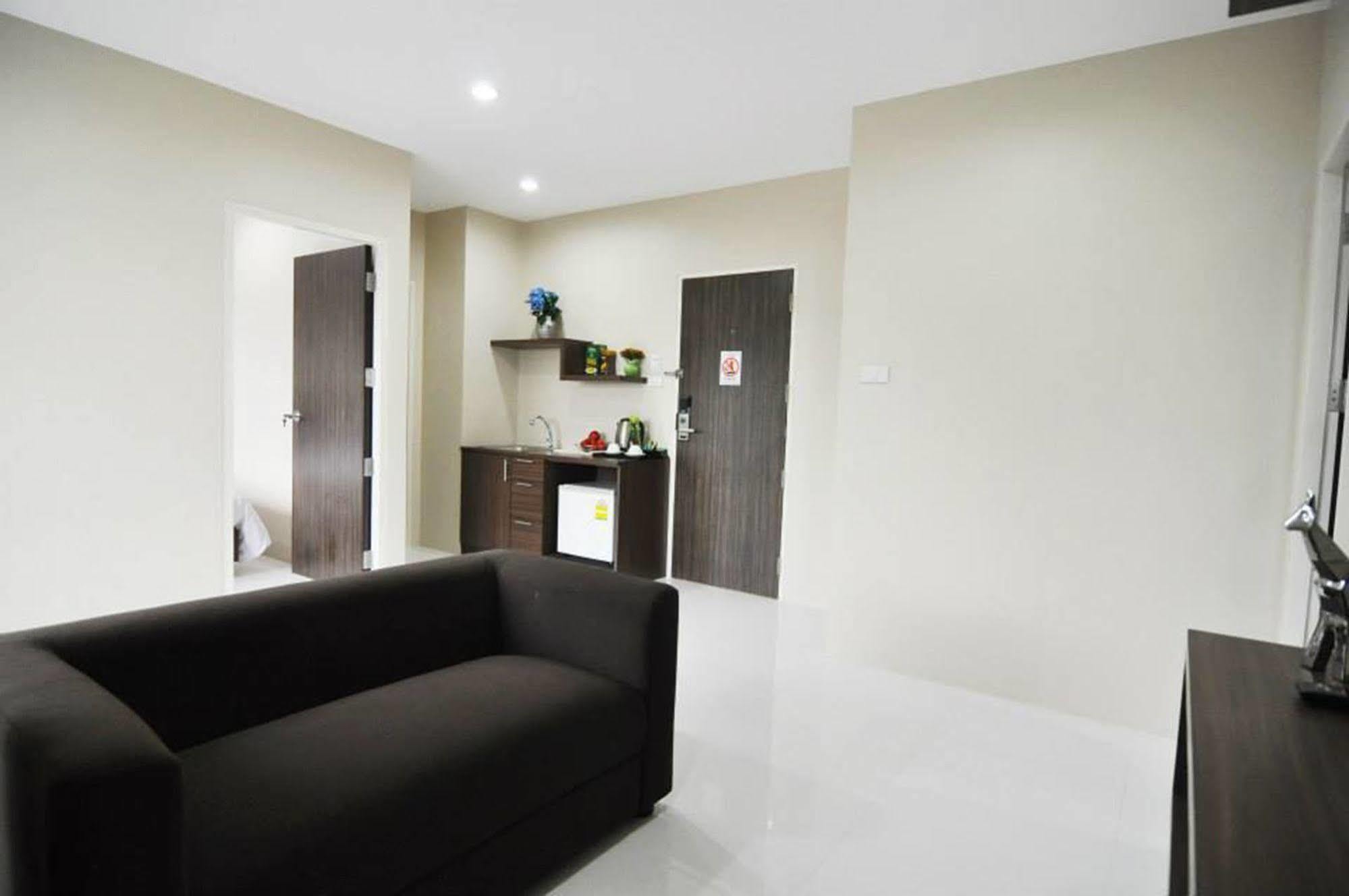 Khao Rang Place Phuket Exterior foto